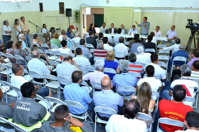 Convidados participam do evento