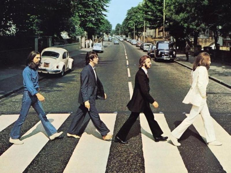Data remete a foto dos Beatles em faixa