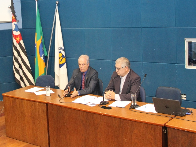 Secretário de Transportes e presidente da Emdec, Barreiro detalhou o projeto