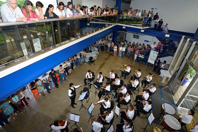 Orquestra apresentou-se na sede da Sanasa