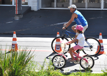 Ciclofaixas propiciam programa familiar no feriado