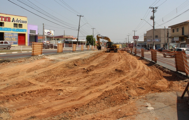 Também estão em execução outras fases da obra do BRT