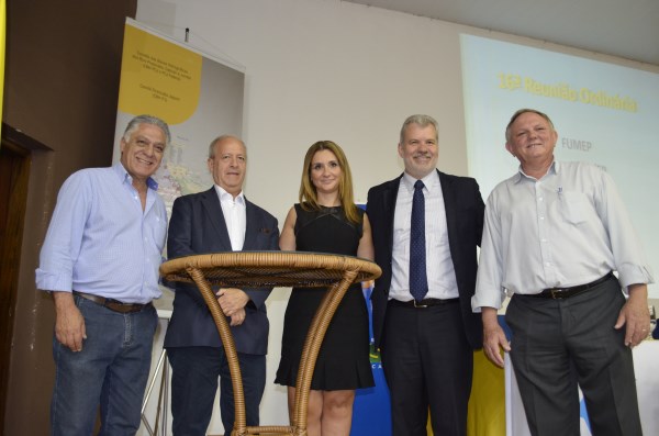 Ato de assinatura na reunião dos Comitês PCJ