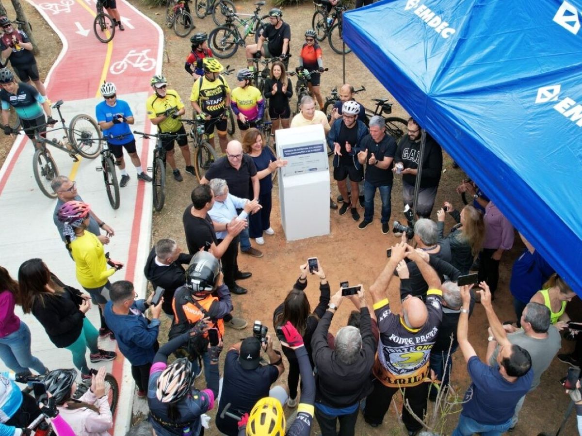 Cerimônia de inauguração contou com a participação de ciclistas e autoridades
