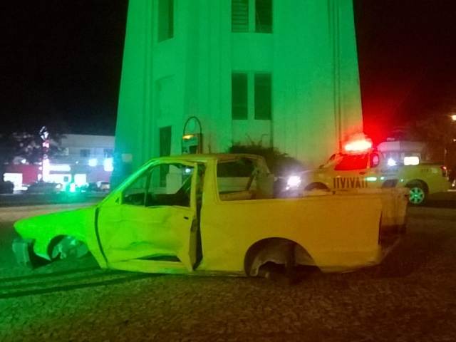 Dez pontos estratégicos recebem instalação de carros batidos
