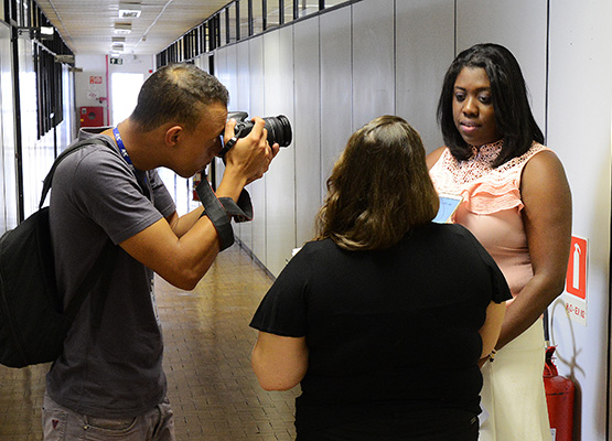 Secretária Eliane, de ASsistência Social, falou aos jornalistas
