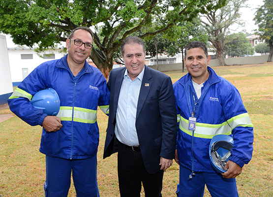 Prefeito anuncia benefício para 4 bairros