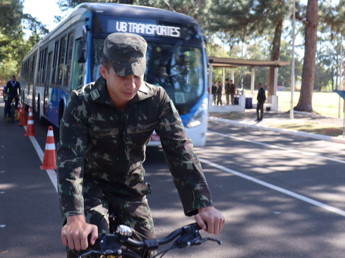 Exercício mostra o quanto a proximidade entre os veículos traz risco para acidente