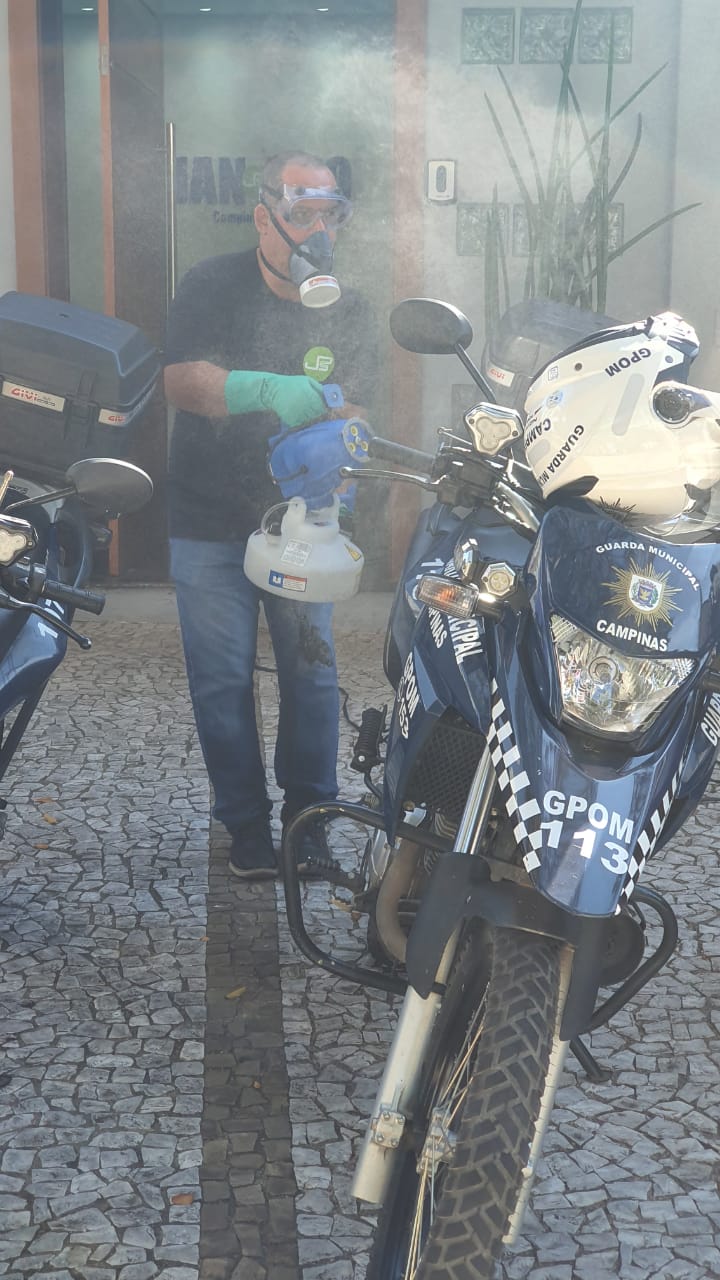 Todos os veículos usados pelos guardas passaram pelo processo, inclusive motos