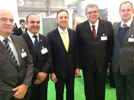 Otacílio Martins, presidente da Cohab-Minas gerais; Mounir Chaowiche,  presidente da ABC; Aguinaldo Ribeiro - ministro das Cidades; Carlos Marum - presidente do FNSHDU; e Ricardo Chiminazzo - secretário Habitação e presidente da Cohab-Campinas
