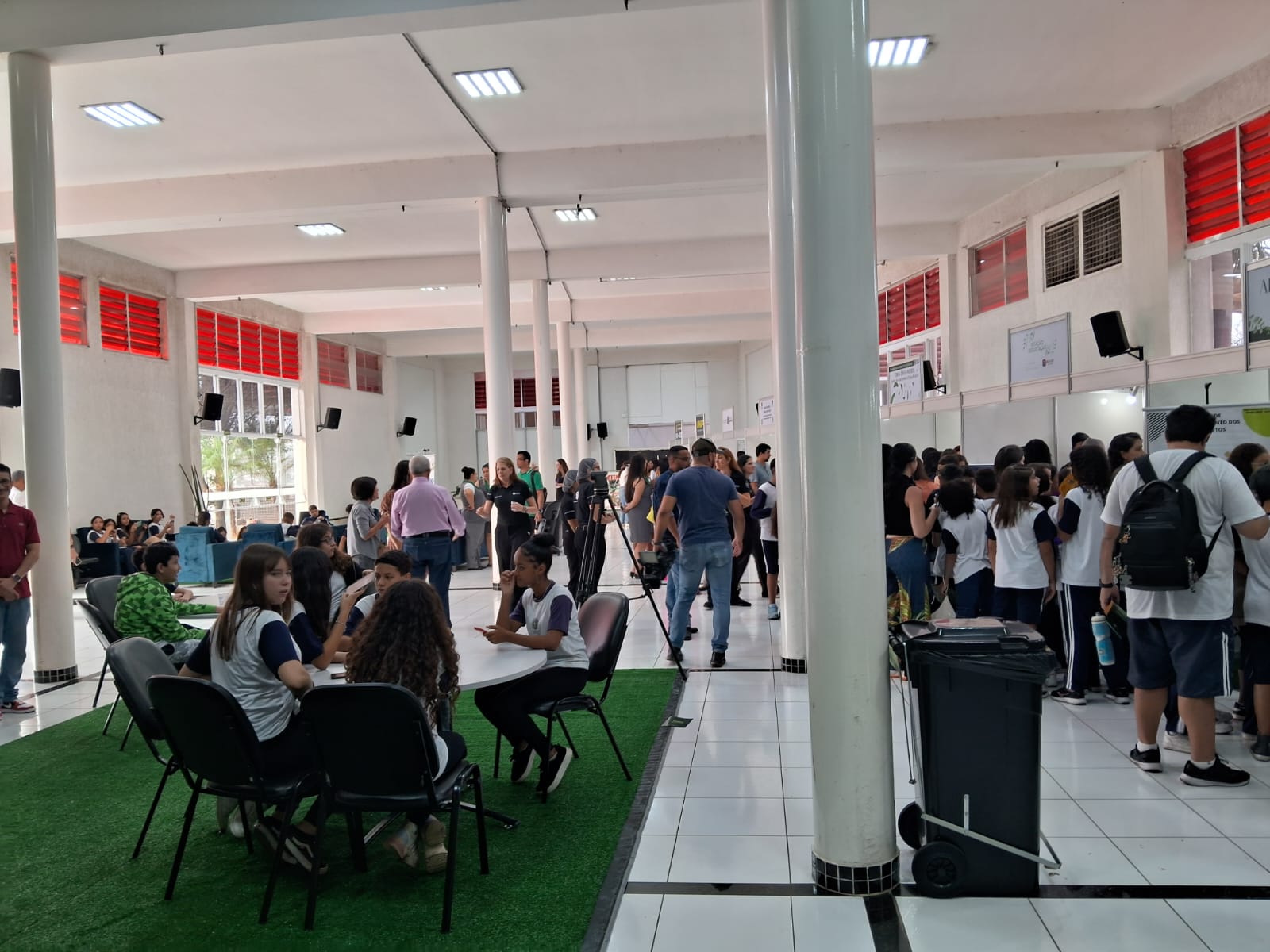   Evento reúne cerca de 500 pessoas entre alunos, professores, cozinheiras e convidados