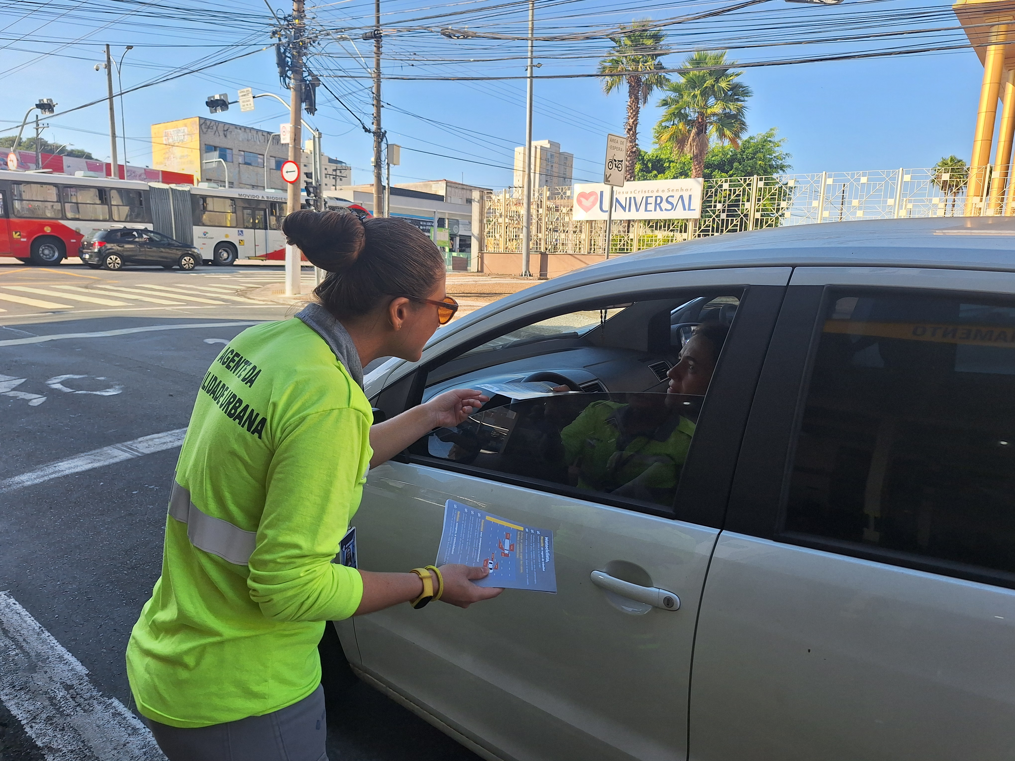 Equipes reforçam importância de adotar comportamentos seguros no trânsito 