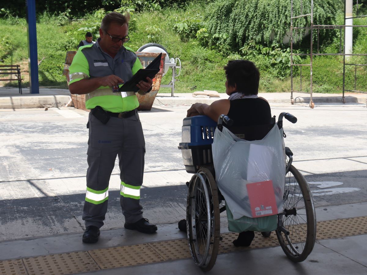 Demandas como consultas e dúvidas sobre multas de trânsito, PAI-Serviço, veículos no pátio, entre outros, são encaminhadas para as áreas responsáveis por cada assunto