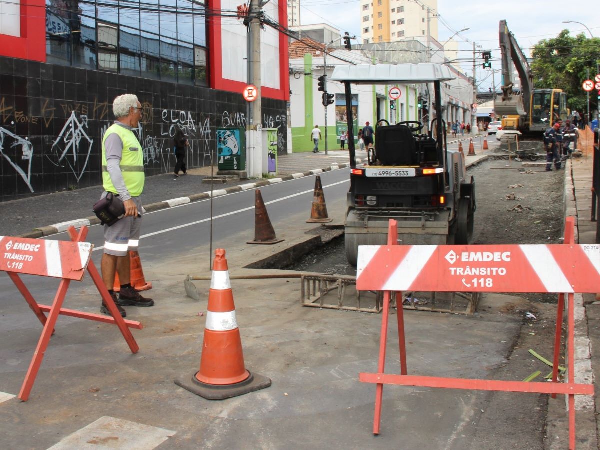 Emdec fecha, ao tráfego de veículos, a rua Augusto Padovani, Padre Anchieta, segunda-feira, 30 de março, a partir das 8h30 para obra de recape