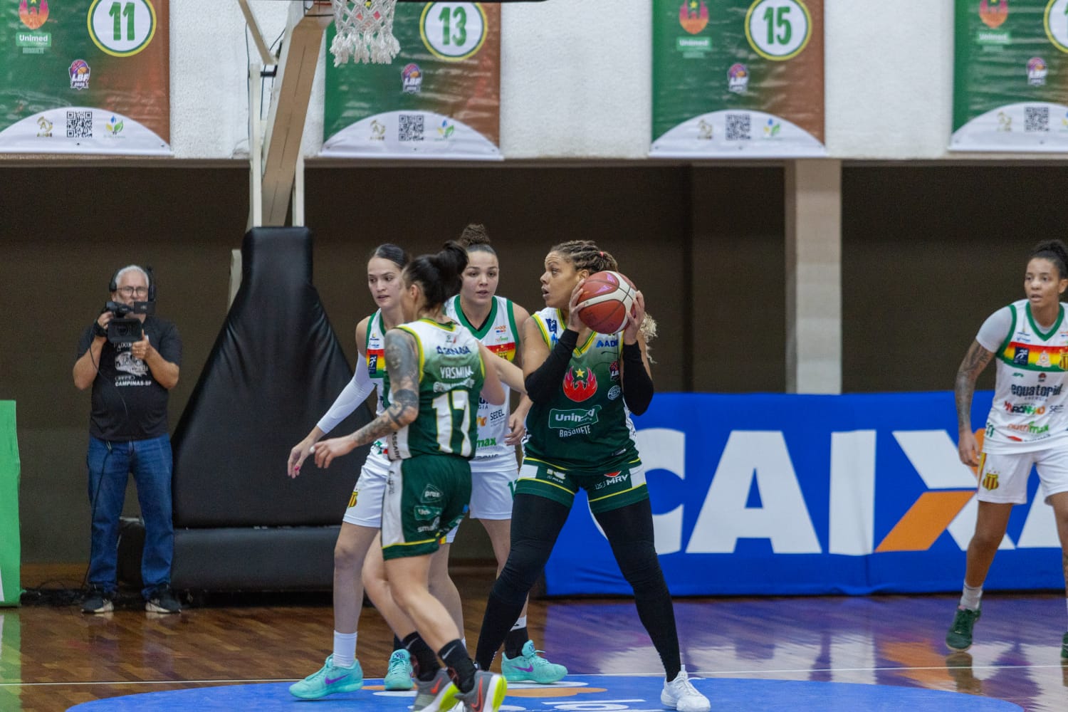 Até o final do jogo, as meninas de Campinas lutaram pelo melhor resultado