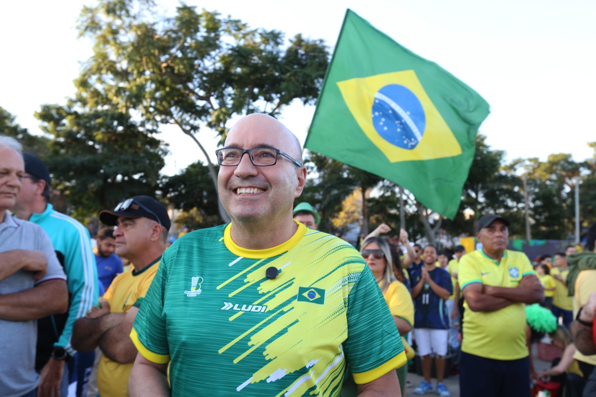 O prefeito Dário Saadi acompanhou parte da transmissão na Arena do Torcedor