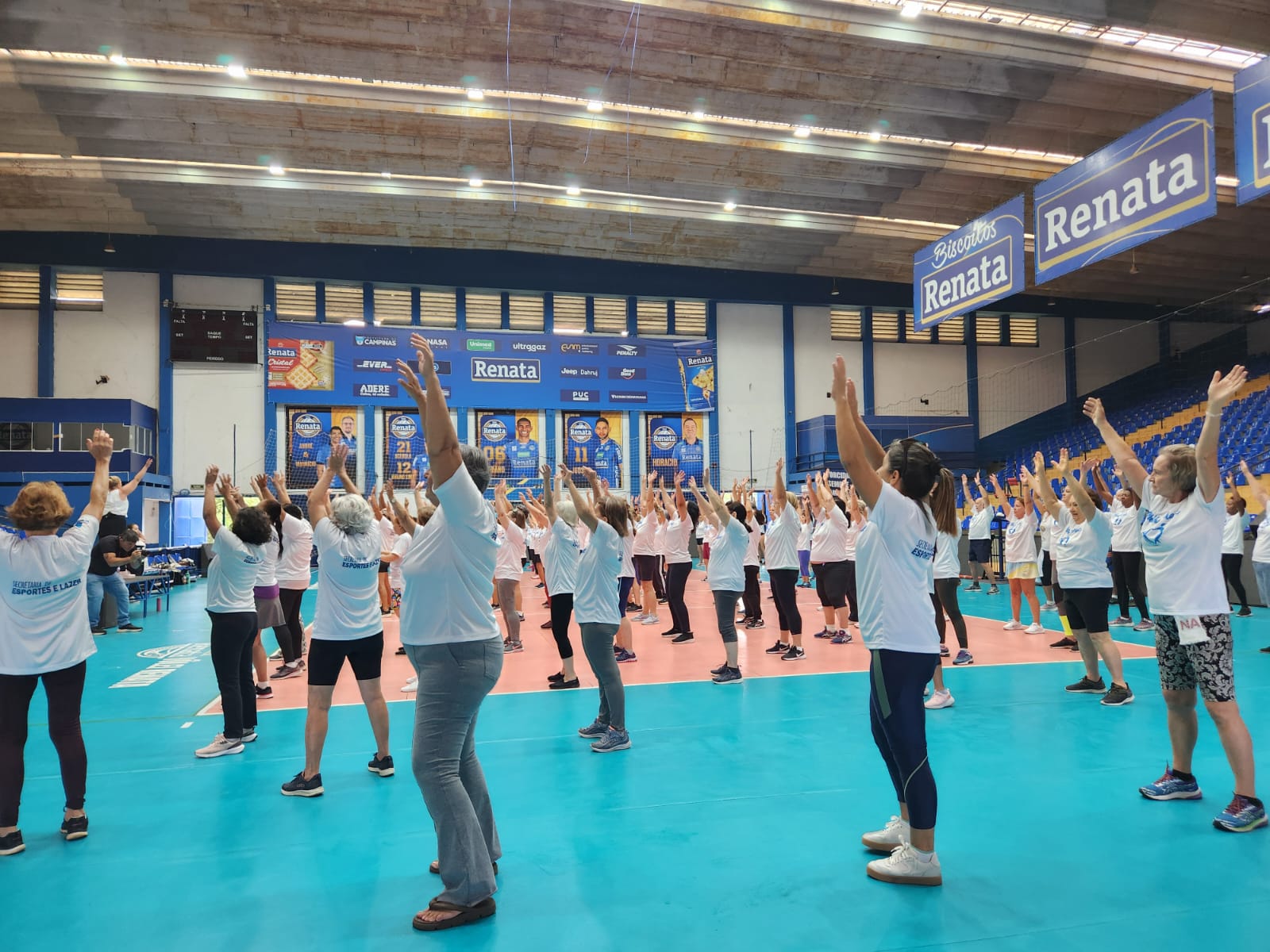 As mulheres demonstraram animação e engajamento