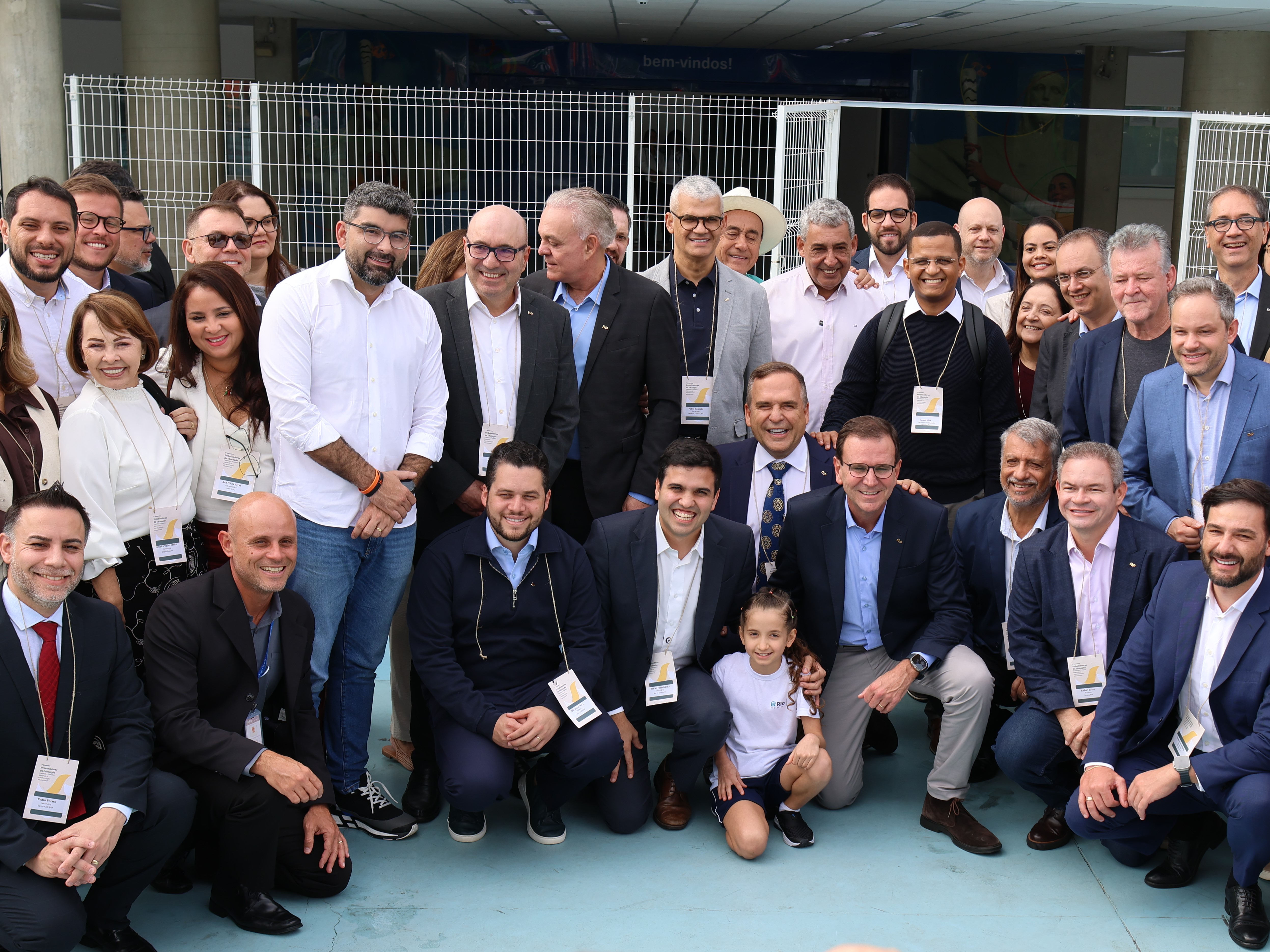 Dário Saadi com demais autoridades na abertura do 1º Encontro de Embaixadores da Educação, no Rio de Janeiro