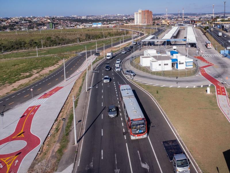 Ciclovia próxima ao Bela Aliança: sistemas cicloviários proporcionam acesso a equipamentos públicos importantes e faz ligação com o transporte público coletivo 