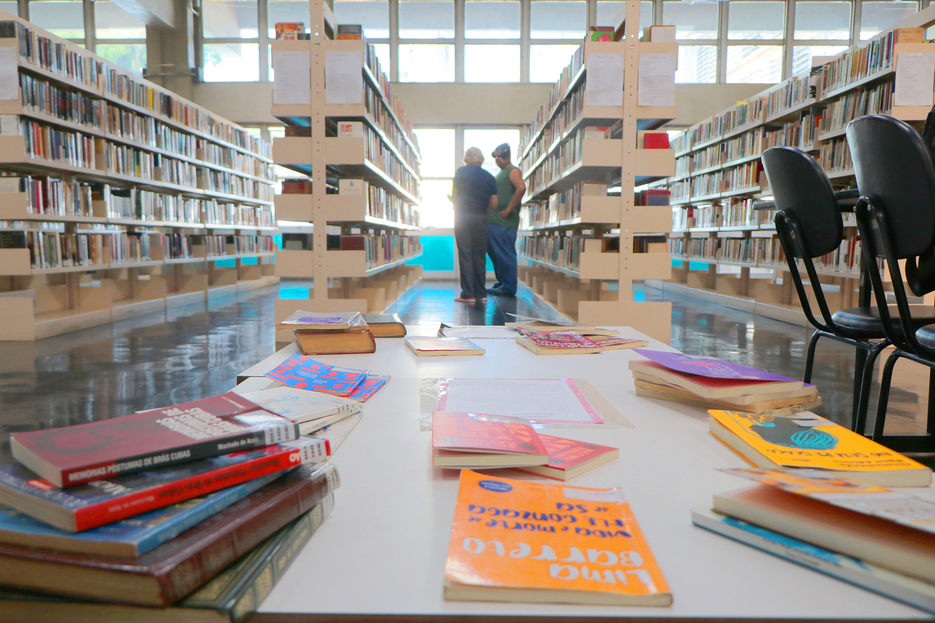  A abertura oficial na Biblioteza Zink será realizada no dia 11 de abril, sábado, das 10h às 12h