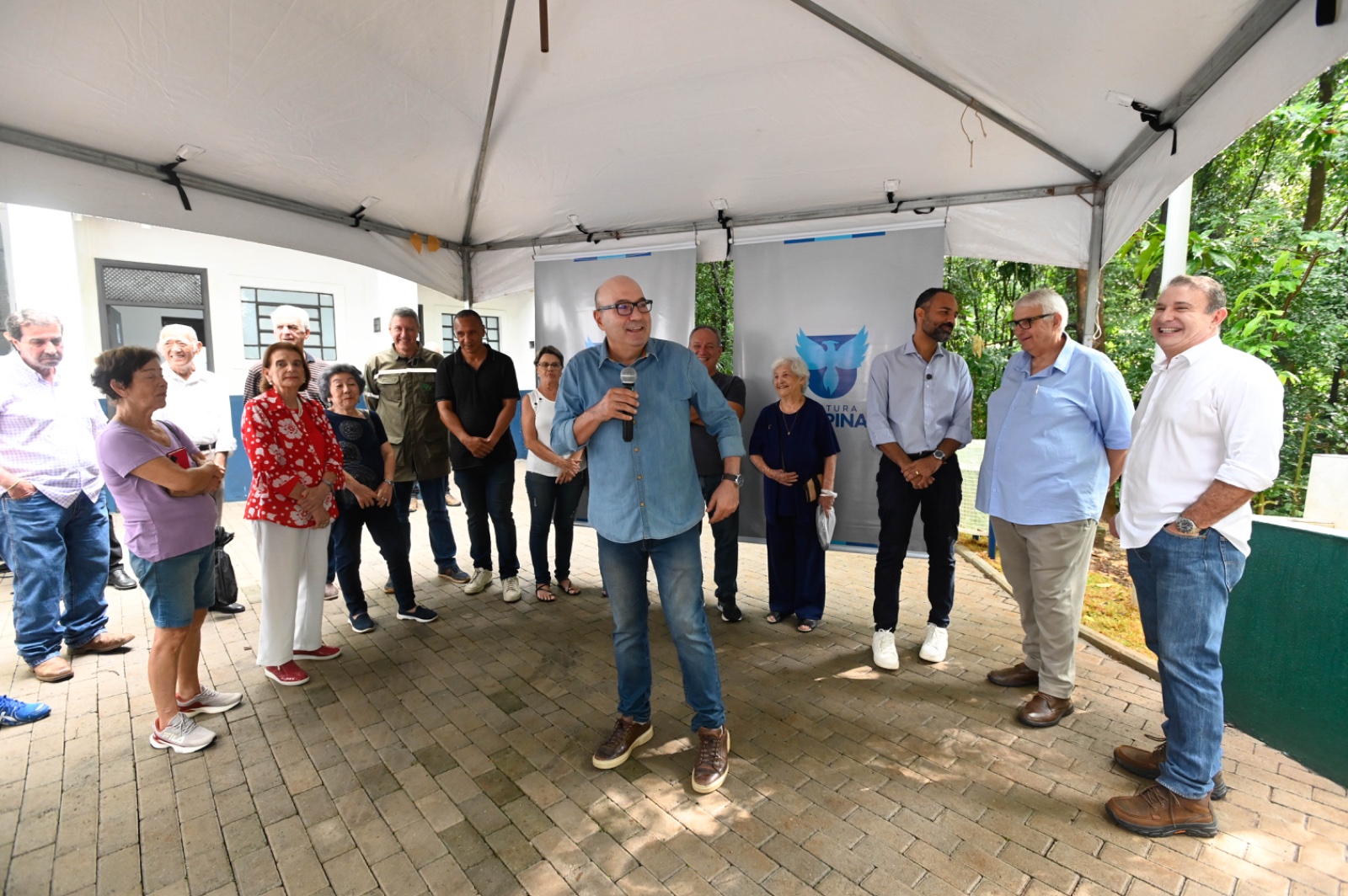 O prefeito Dário Saadi entregou à população o Bosque dos Alemães revitalizado