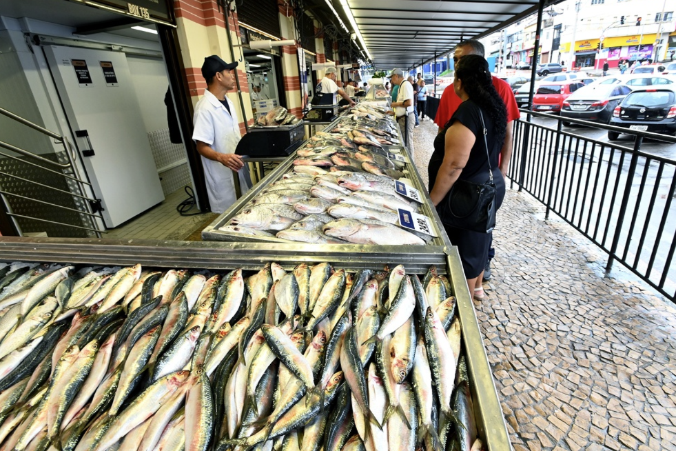 Mercado Municipal é tradicionalmente um dos principais pontos de compras nesta época do ano 