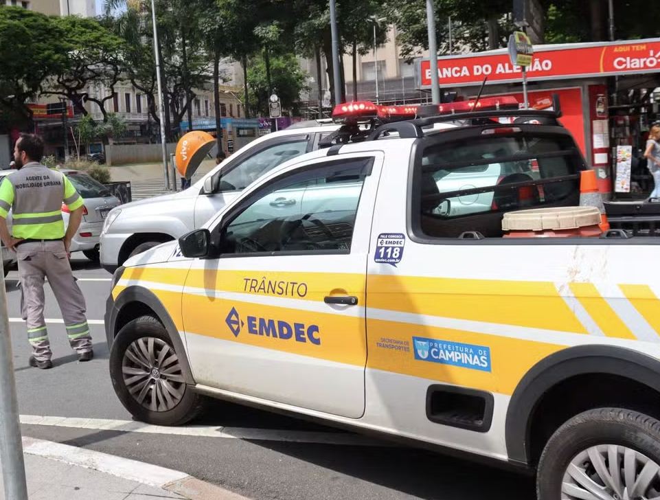 Para aumentar a segurança viária a Emdec implantará sentido único de circulação em duas vias