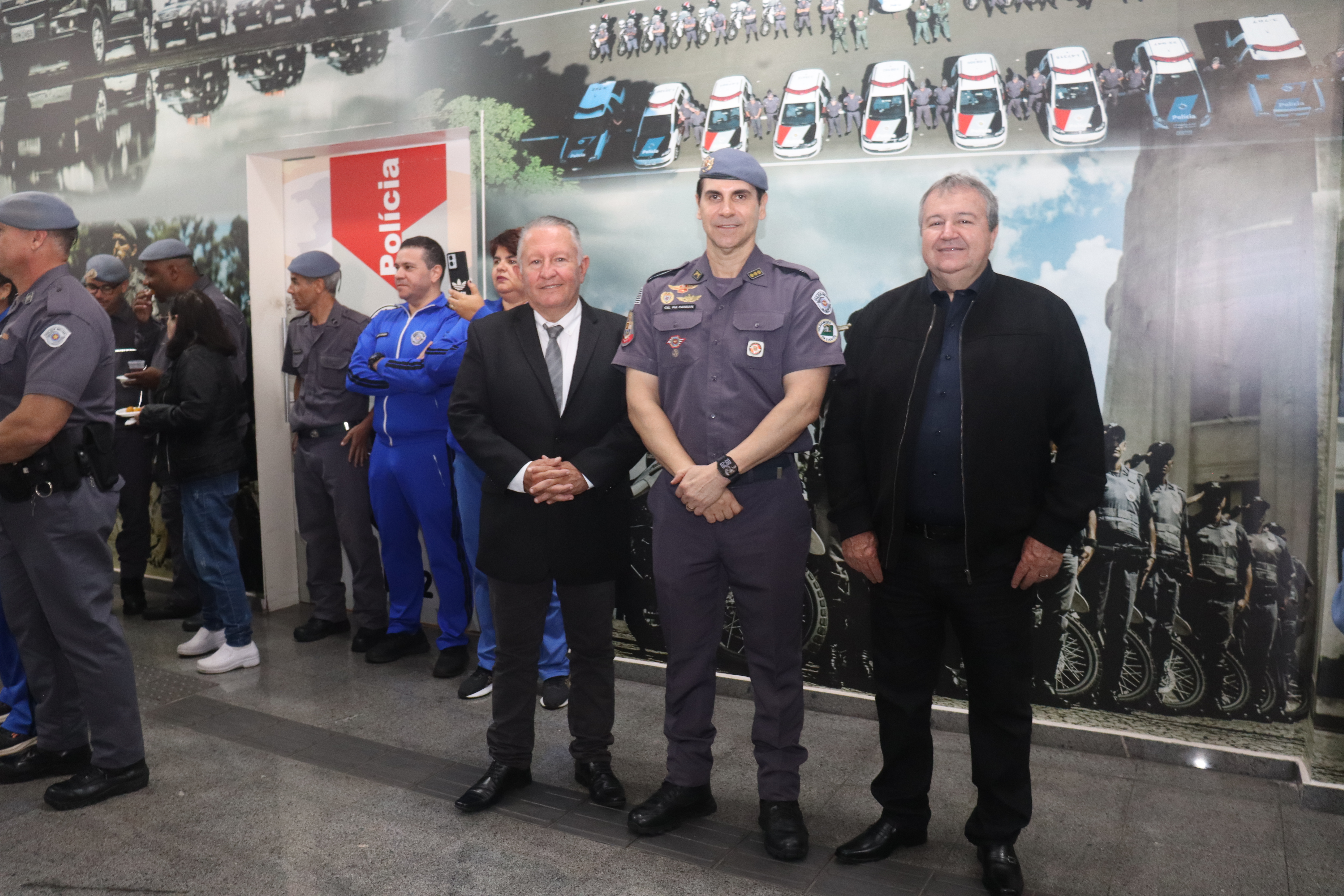 Representantes da Emdec homenageados atuam nas áreas de operações e fiscalização de trânsito