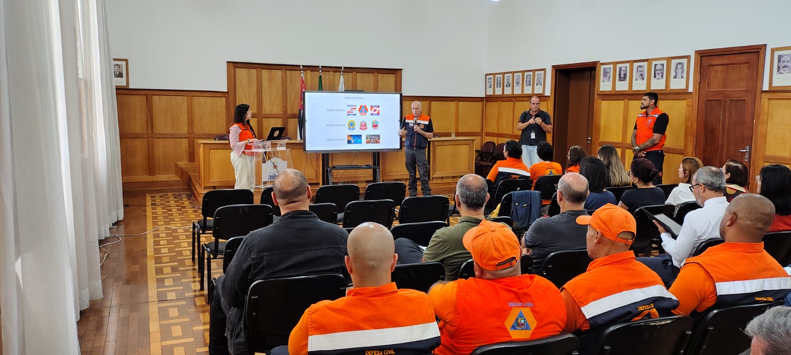 Coordenador regional e diretor da Defesa Civil de Campinas, Sidnei Furtado, apresentou as ações desenvolvidas no municípío