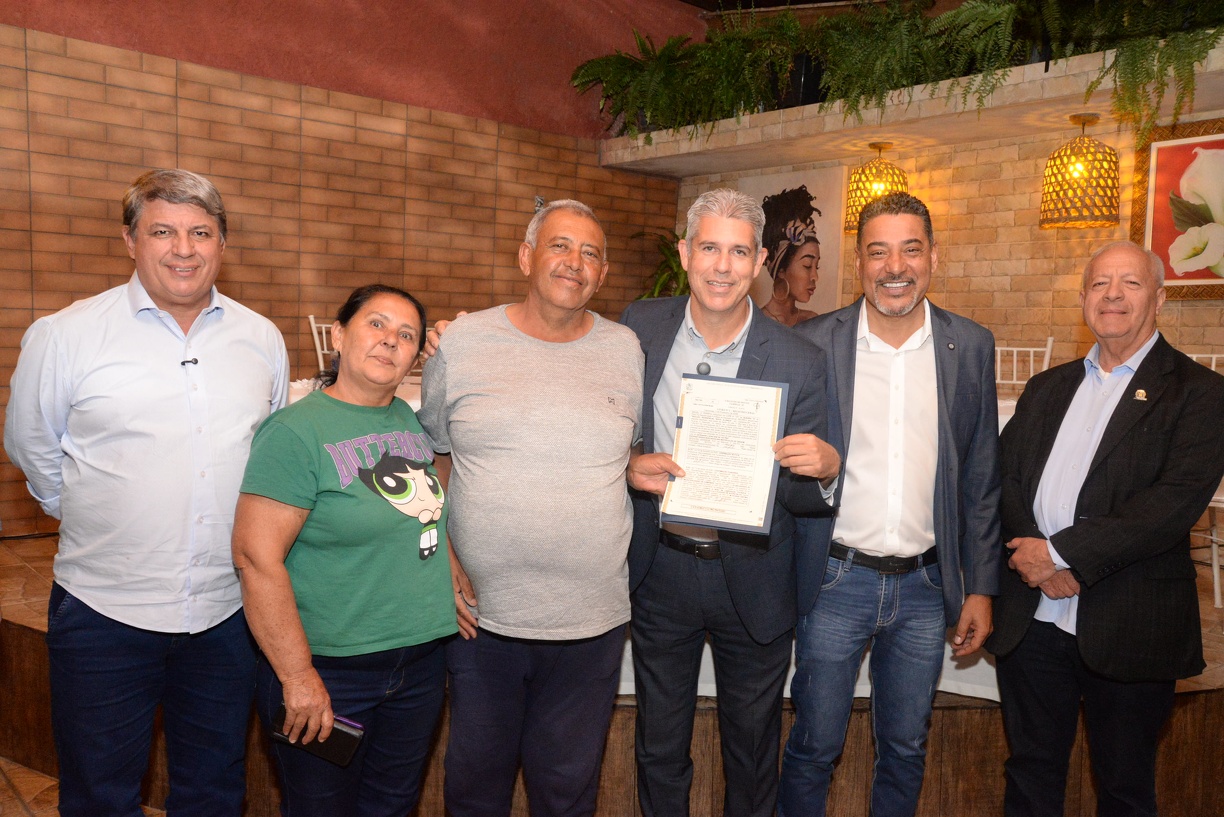 Evento contou com a presença de representantes da Prefeitura e do Legislativo 