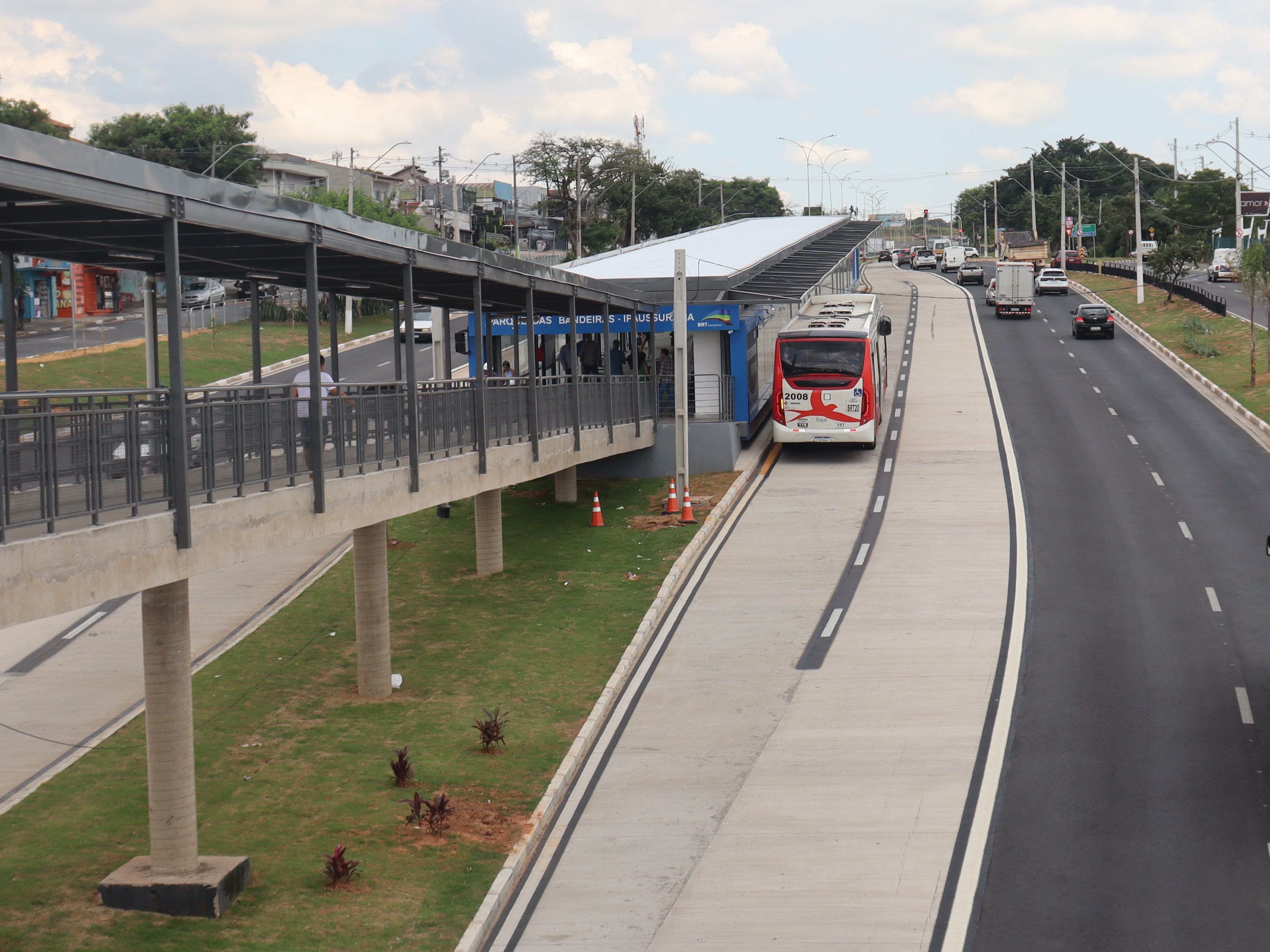 Estação BRT Ipaussurama começou a operar em fevereiro deste ano