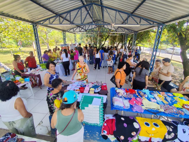 Além de produzir alimentos, as hortas comunitárias fortalecem vínculos, estimulam a convivência e a cooperação entre os participantes