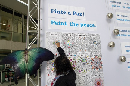 Iniciativa oferece ao público uma experiência sensorial voltada à promoção da paz