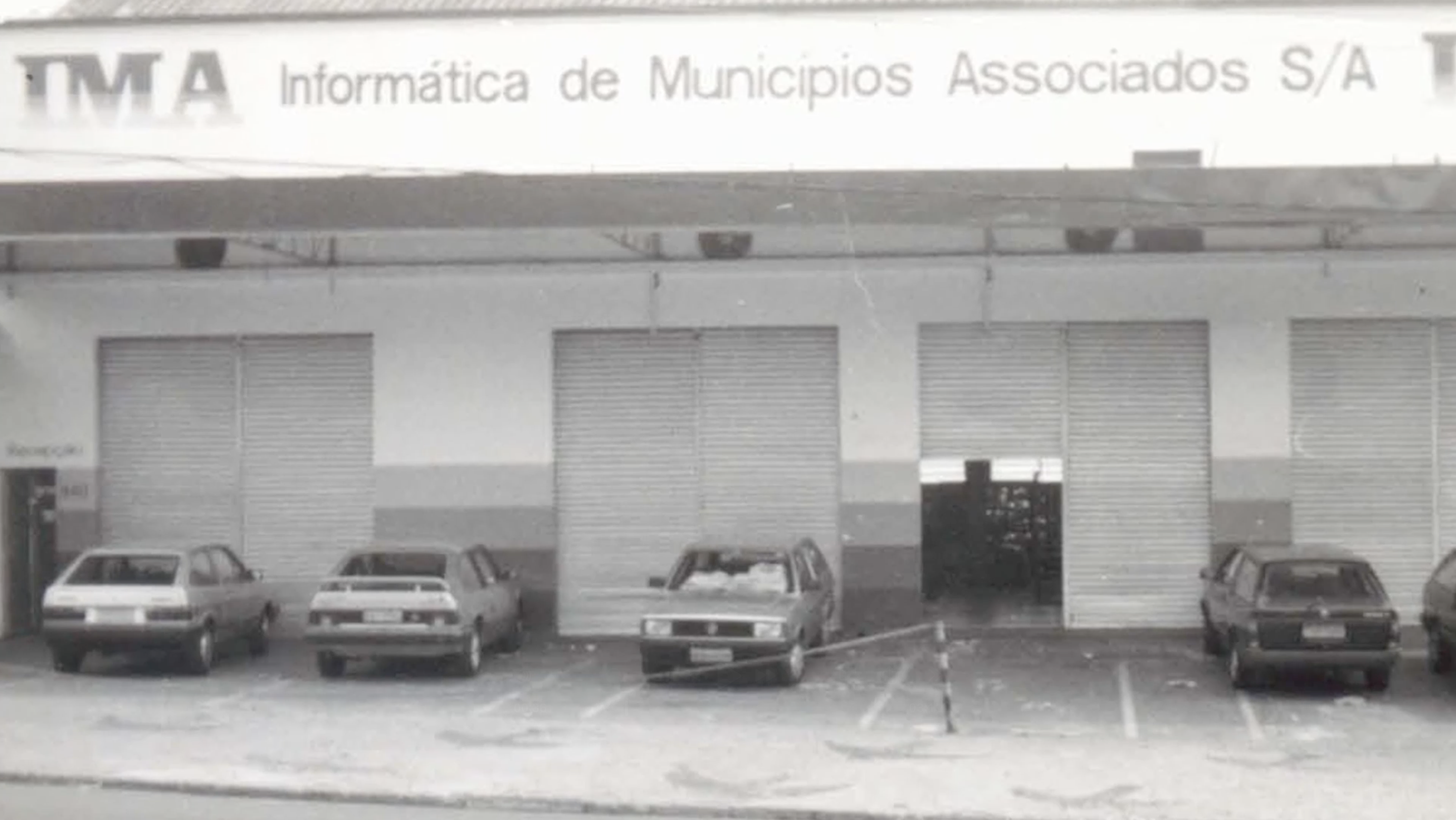 A fachada da primeira sede da IMA, em 1976