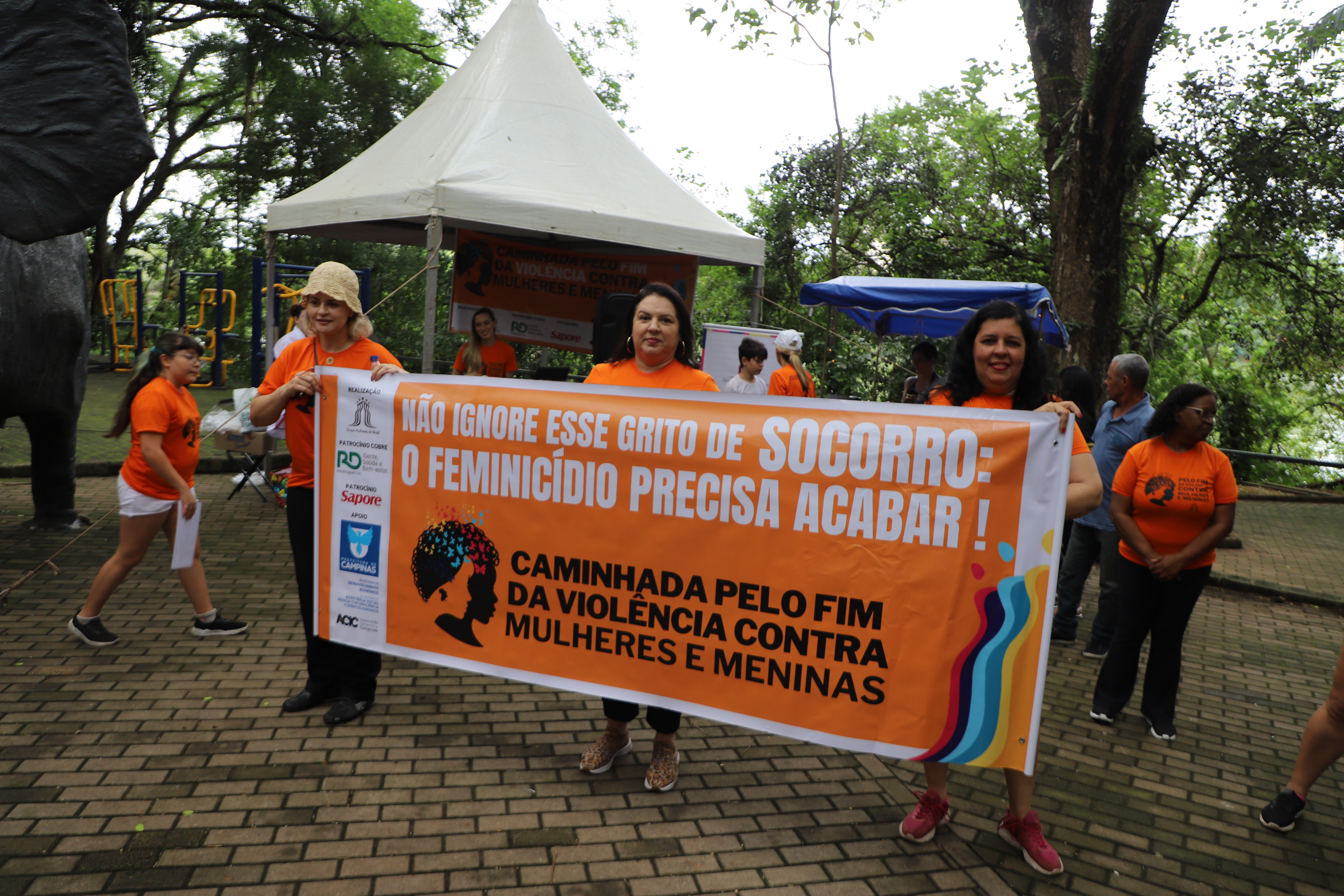 Mobilização realizada pela Secretaria de Assistência de Campinas alertando sobre a violência contra as mulheres