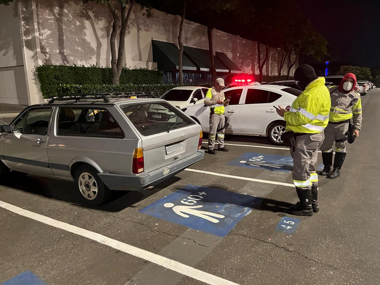 A fiscalização se concentra nos estabelecimentos que já adequaram a sinalização