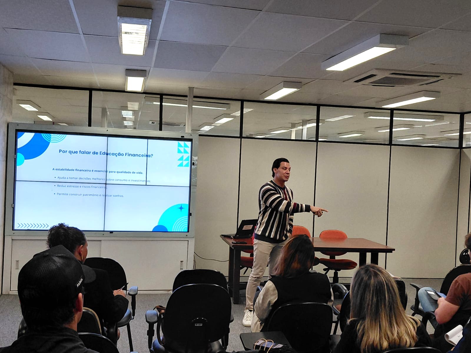 Curso da Escola de Governo teve duração de dois dias