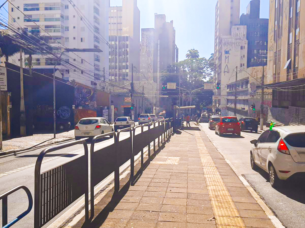 Pista externa da via (lado direito) ficará interditada no trecho entre a avenida Dr. Moraes Salles e a rua Conceição até o término das obras