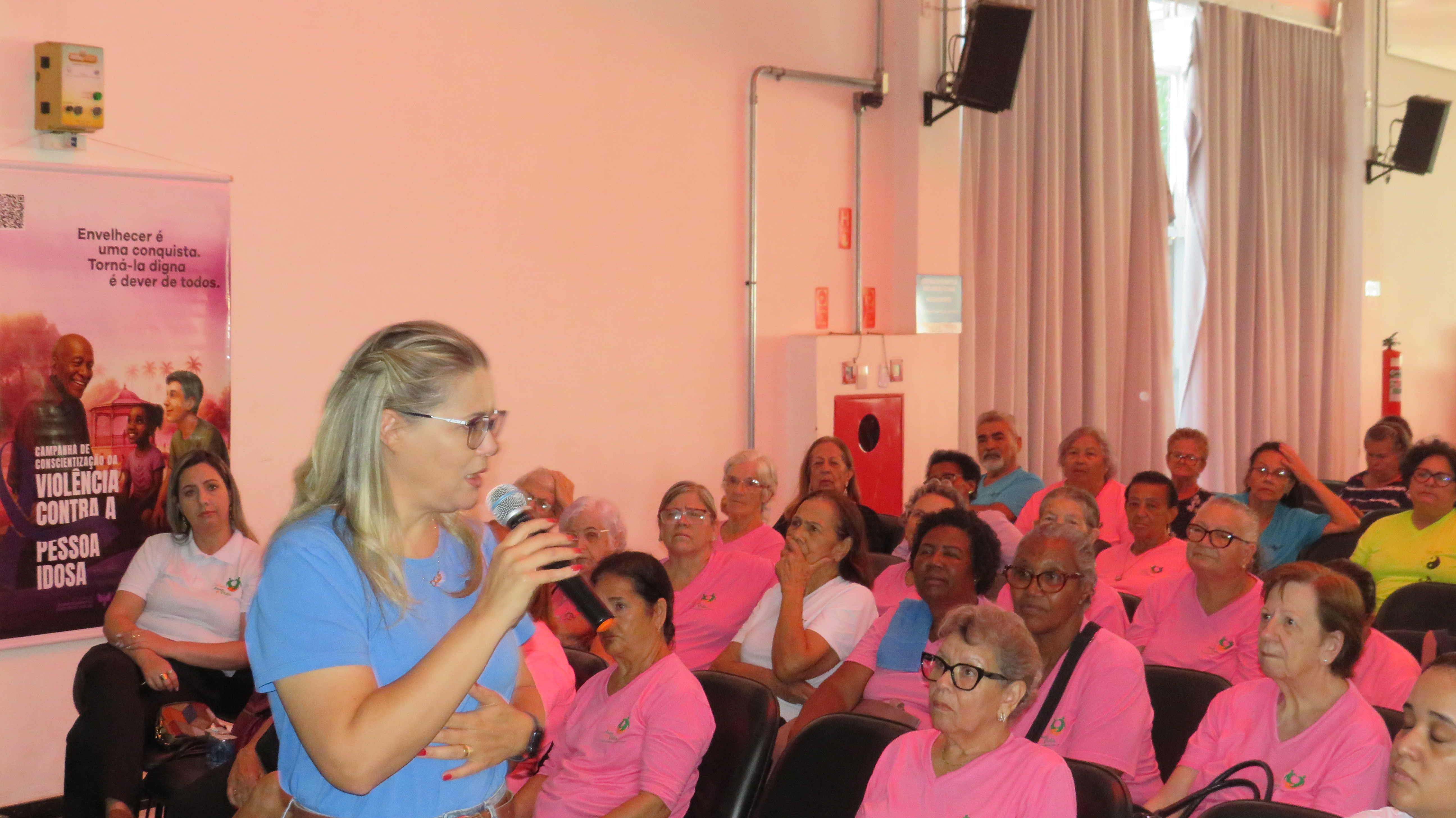 Vandecleya Moro, secretária de Desenvolvimento e Assistência Social, falou sobre o Mês da Mulher