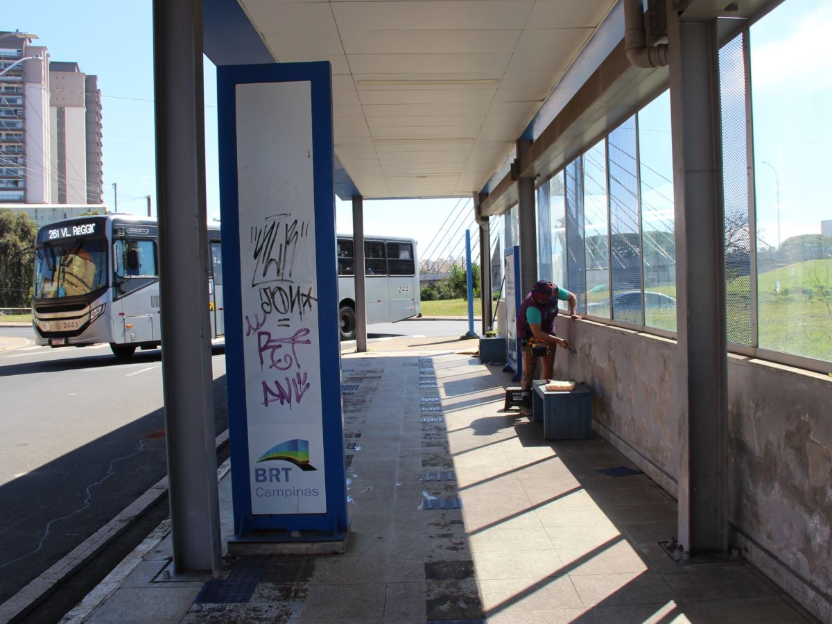 A Estação Elisiário terá recuperação da fiação elétrica, cinco holofotes com luz de alta intensidade e bancos individuais de concreto