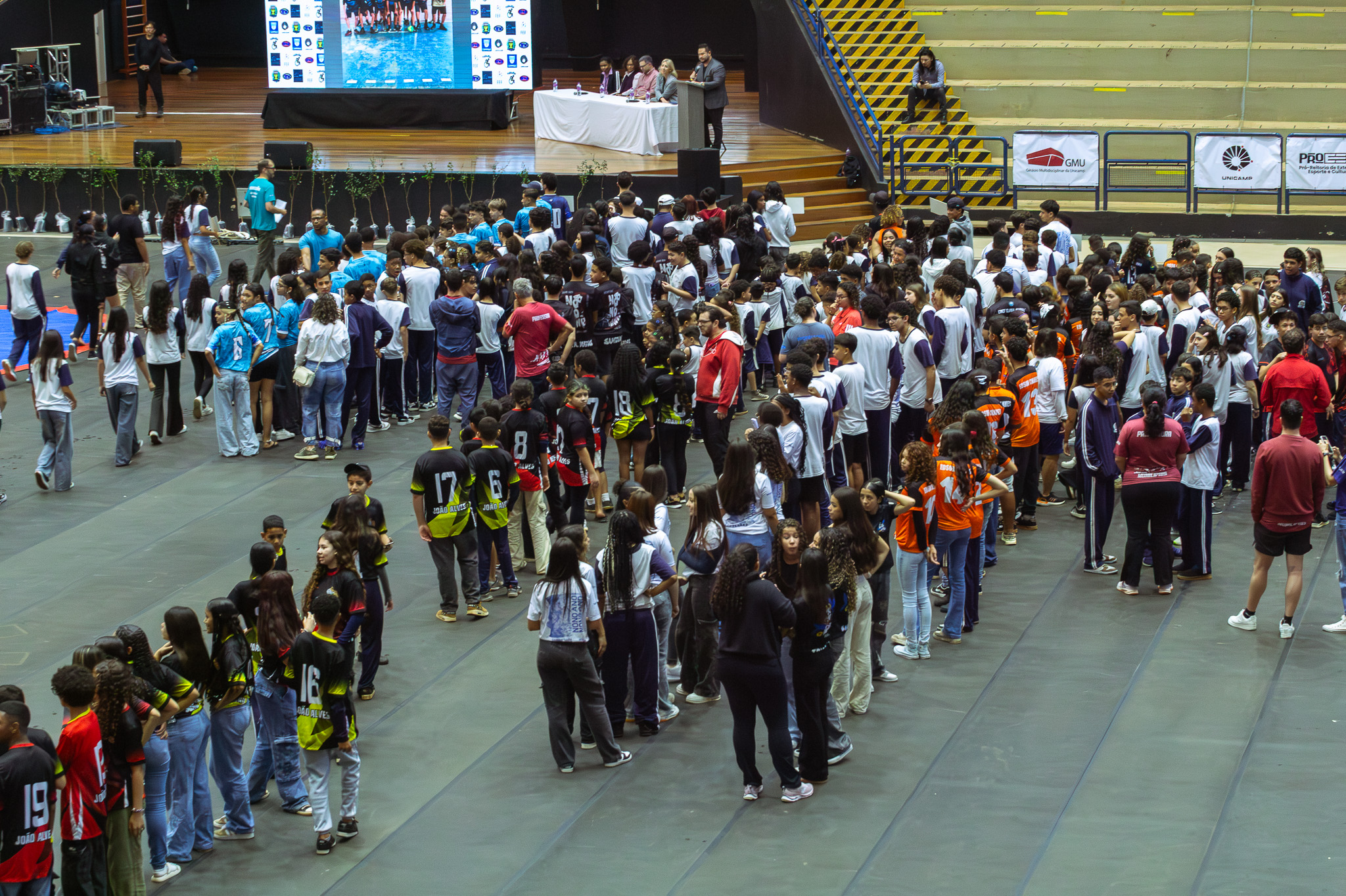 Evento com alunos de Campinas reúne 11 modalidades esportivas