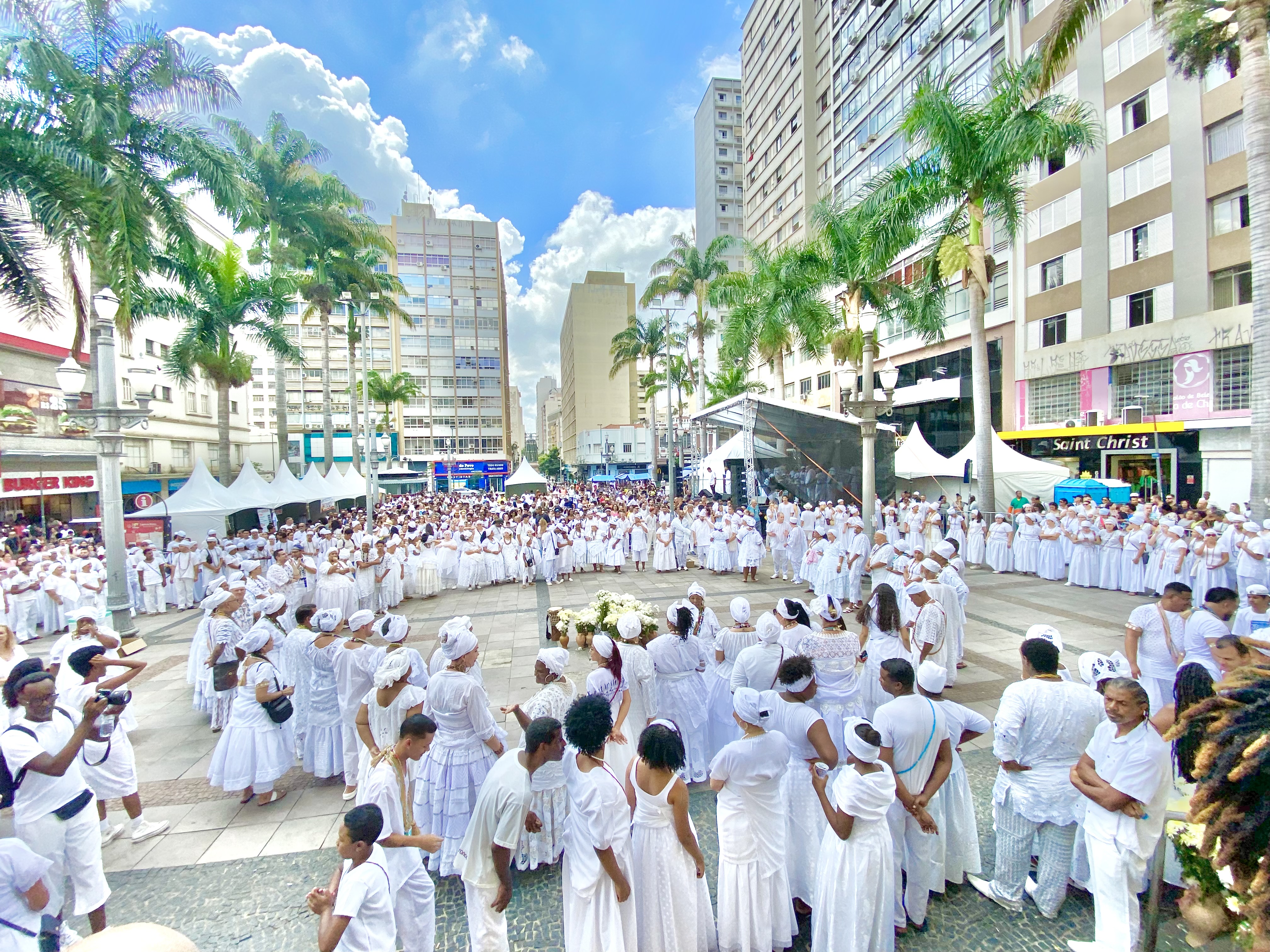 A cerimônia transforma o Sábado de Aleluia em um dia de celebração da memória, espiritualidade e resistência dos povos de matriz africana