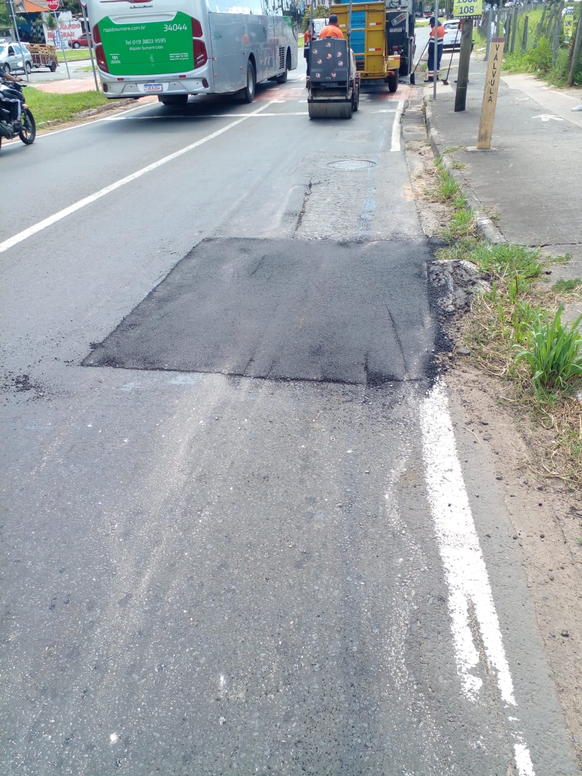 Pavimento foi revitalizado também na avenida John Boyd Dunlop