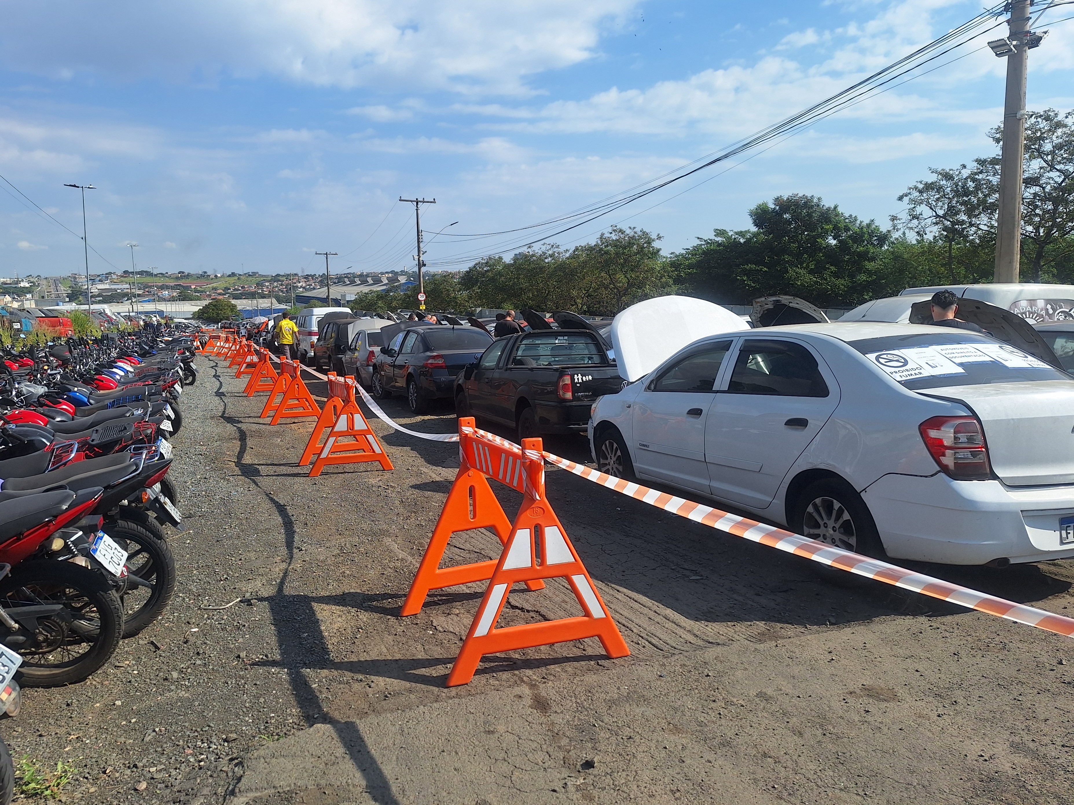 Visitação de veículos realizada nesta semana atraiu cerca de 400 pessoas