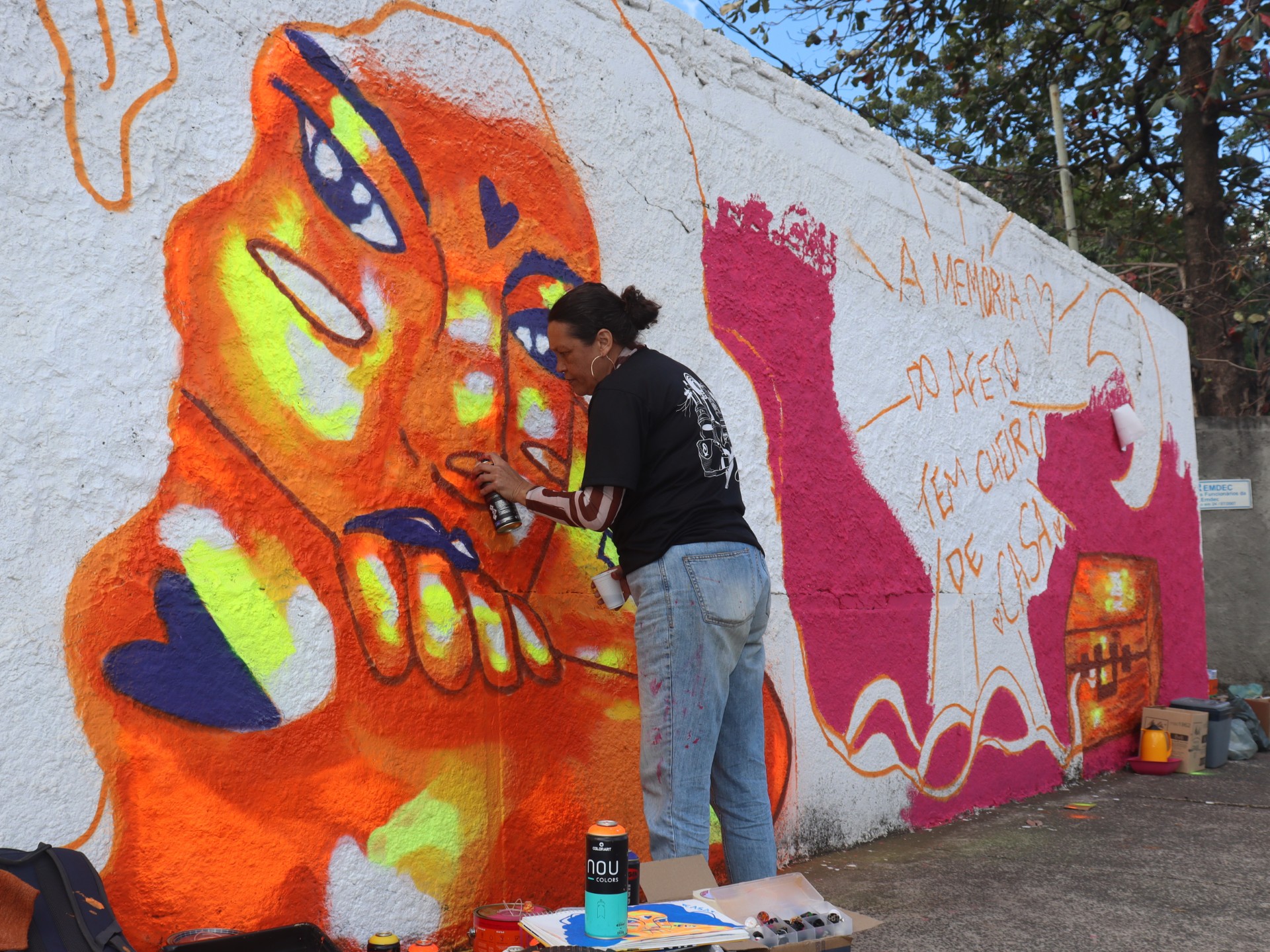 Nus embeleza a sede da Emdec