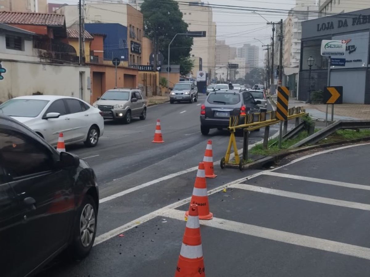 Emdec suspendeu, a partir das 9h desta segunda, 14 de setembro, a “Operação Bosque”, ao lado do Bosque dos Jequitibás, e o bloqueio da pista interna da avenida Dr. Heitor Penteado