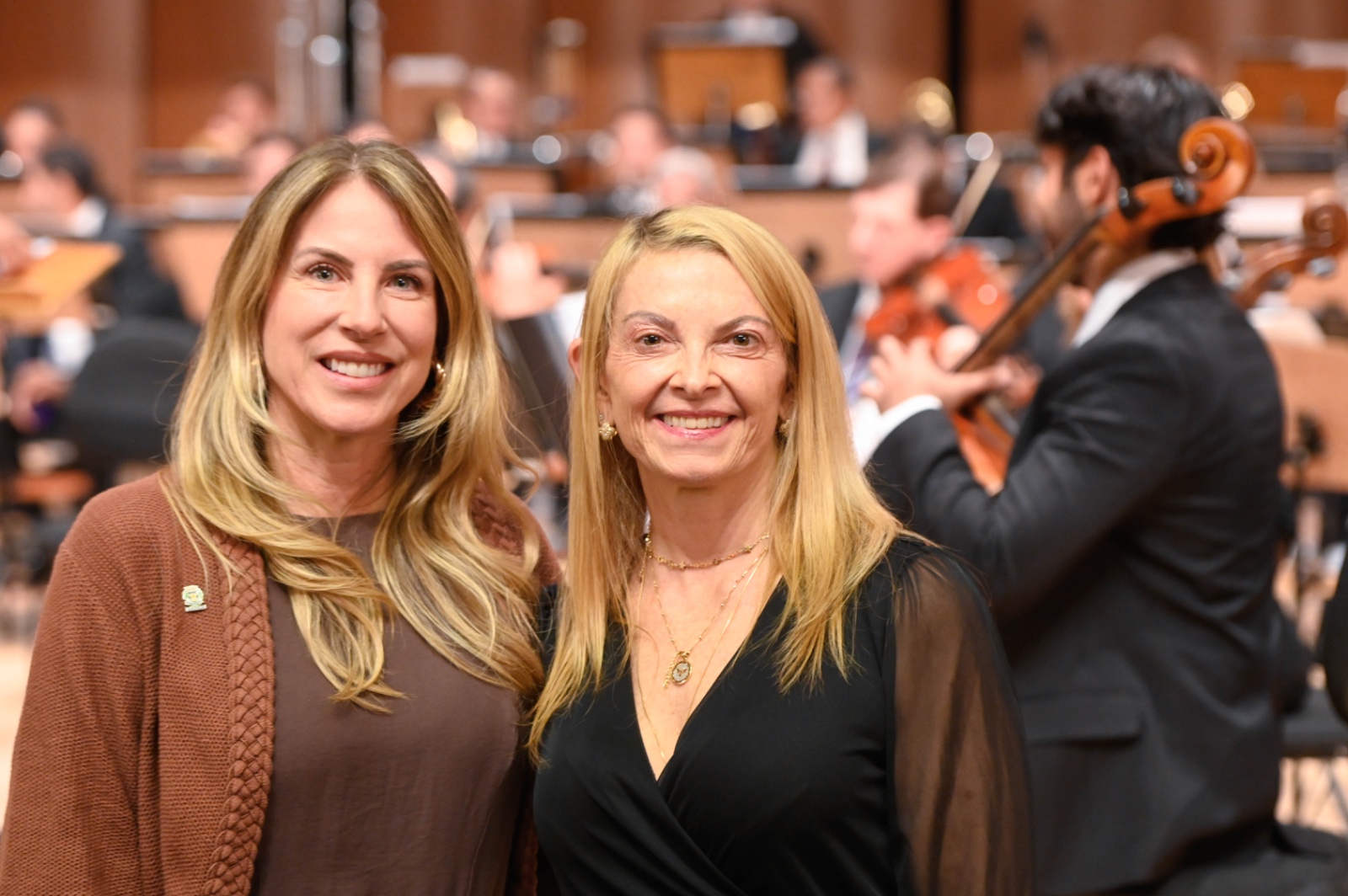 As secretárias municipais Alessandra Herrmann, de Políticas para as Mulheres, e Alexandra Caprioli, de Cultura e Turismo prestigiaram o evento