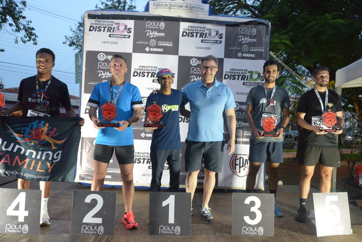 Pódio masculino da etapa de Barão Geraldo do Circuito de Corridas dos Distritos