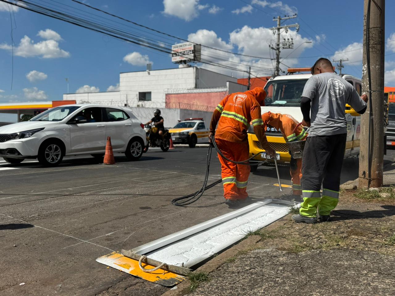 Na Vila Padre Anchieta, a Emdec refez a sinalização horizontal em três ruas recém-recapeadas