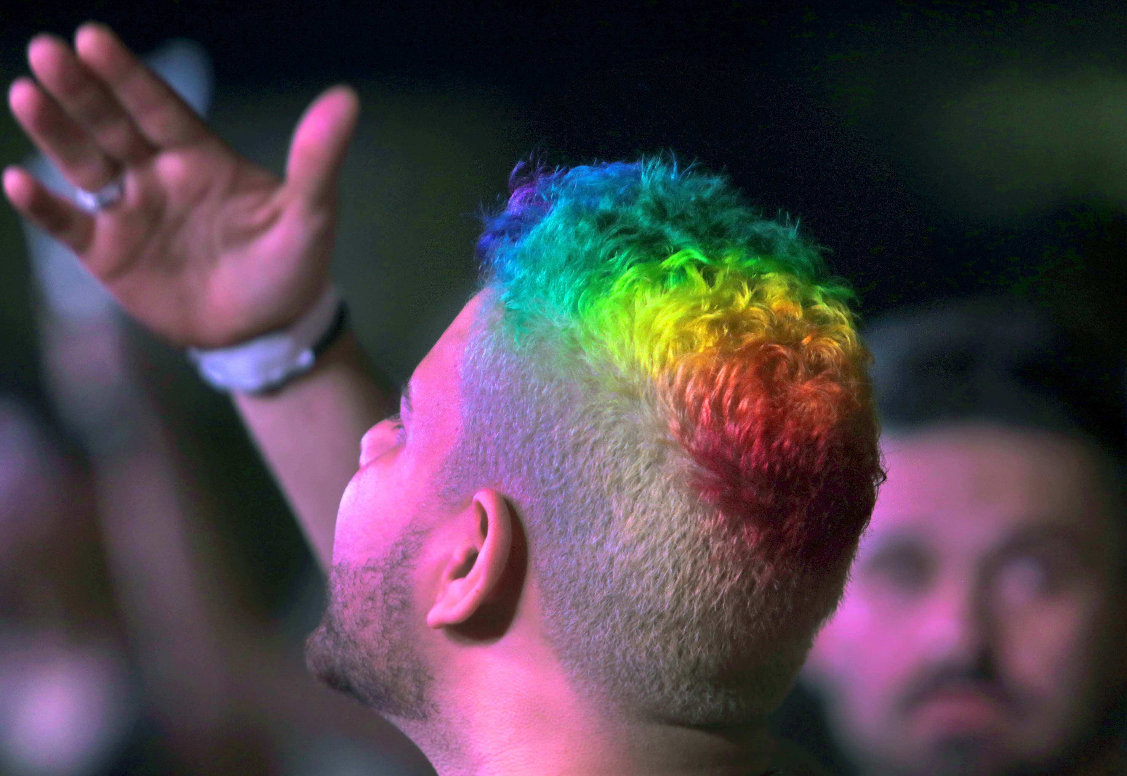 O curso capacita servidores municipais para promover o respeito, a cidadania e a garantia de direitos da população LGBTQIA+